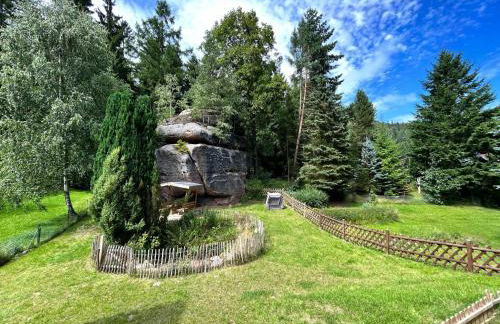 Holiday Home Waldferienhaus Dunja mit Sauna- Whirlpool- direkt am Waldrand- Kletterfelsen by Interhome - Photo 5