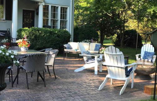 Charming Cottage w KING Bed 1m To Downtown - Foto 3