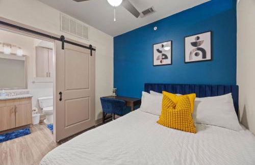 Studio with Patio, Pool, Gym, Parking & Queen Bed - Foto 24