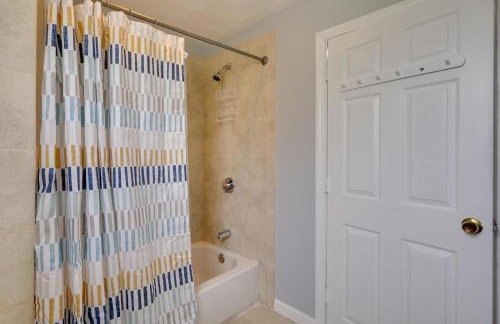 3 Mi to Blue Hills Skiing and Hiking! Couples Apt - Foto 18