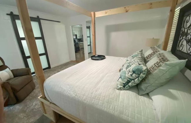 Cora's Cabins - Photo 52