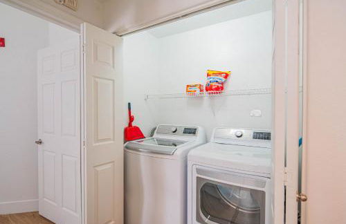 Relaxed 2BD King Bed Pool, Hot Tub, Gym, Parking - Foto 33