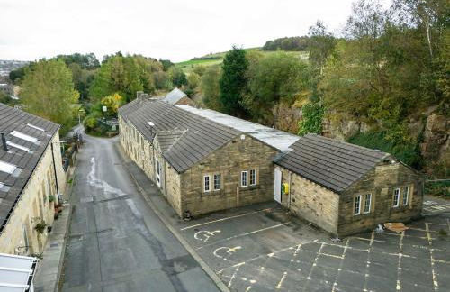 New Hobbit, stunning views, sleeps 42, Bar, Hot Tub - Foto 19