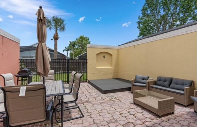 Amazing 3BR 2BA Townhome With Lake View at Terra Verde! - Foto 19