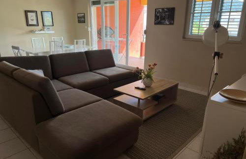 Red House Apartment With Swimming Pool - Photo 35