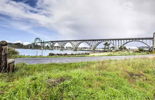 Waterfront Oregon Abode with Balcony and Ocean Views! - Foto 24