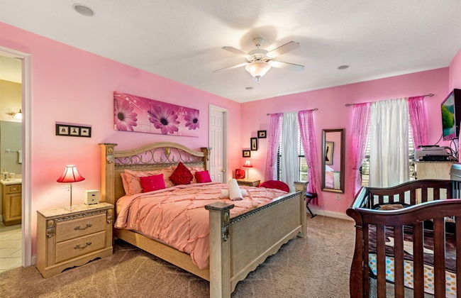 Stunning Large 7 bed Home With Private Pool, Spa, Balcony, Cinema Room, Fitness Suite and Able to see the Disney Fireworks - 467 - Foto 9