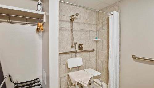 Top Floor Handicap Accessible Bay View - Foto 2