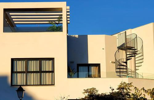 BlueSkyEsteponaGardens - Photo 3