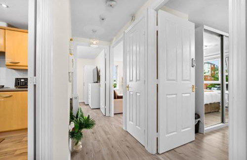 Dote Haven Stylish 2 Bed Apartment - Free Parking and Free High Speed WIFI - Foto 69