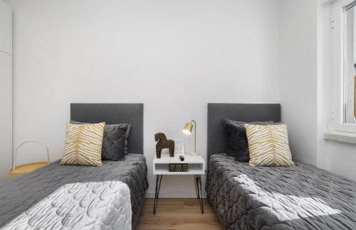 WHome Suburban Serenity Family Home with Pool - Foto 17