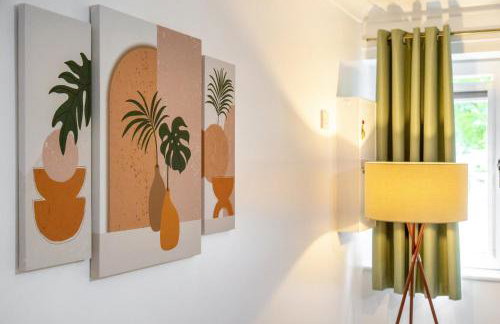 Azalea Apartment Home comforts by the river - Foto 30