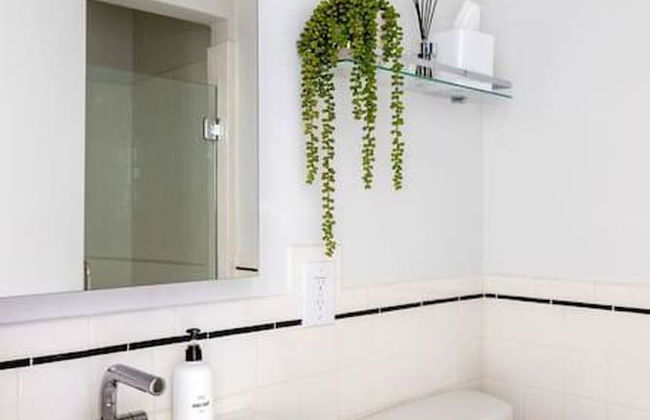 Mid-century Gem w Secret 4th Bedroom Near Downtown - Foto 52