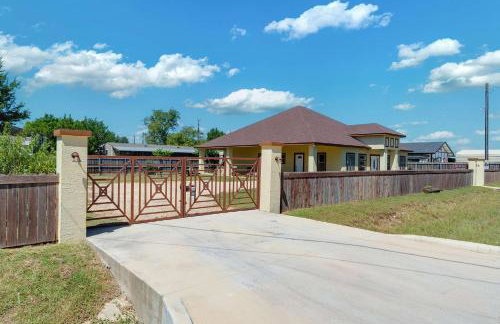 Charming Family Getaway Near Medina River - Foto 33