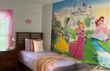 Lakefront Retreat 4BR-3BA Pool Home Near Disney - Foto 35