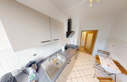 Moderner Plattenbaucharme mit WLAN - Foto 6