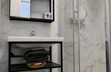 Terrasse 25m - Flat Cosy & Calme - 5 min Gare & Vinci - Foto 8