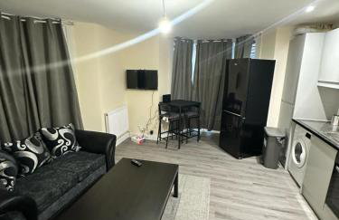 Newly Refurbished 2 Bedroom Flat New Southgate London N11 - Foto 10