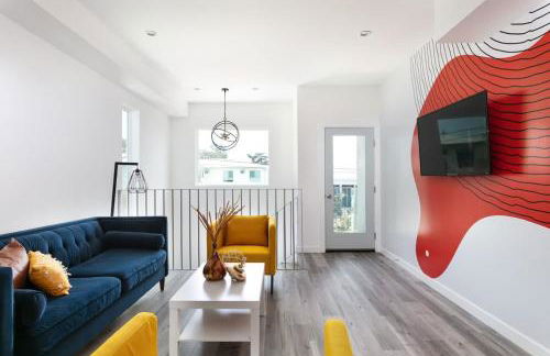 Upscale LA Getaway Sleeps 8 with Free Parking - Foto 2