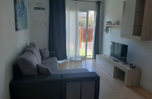 APART TURISTICOS MARINE REST LA MANGA MAR MENOR piscinas privadas - Foto 60