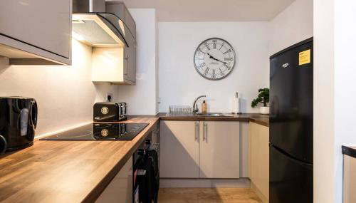Liverpool City Centre - Fabulous 3 En-suite Bedrooms - Sleeps 10 People - Foto 5