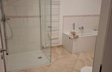 Umgeben von Seen und Wäldern - Foto 10