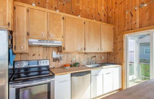 Breaking Waves! On the Bluff! AMAZING VIEWS!! BBQ! Fast WiFi! Walk to Beach!!! - Foto 14