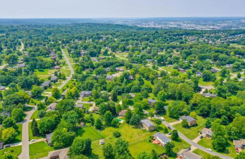 Family-Friendly West Chester Twp Home with Pool! - Foto 34