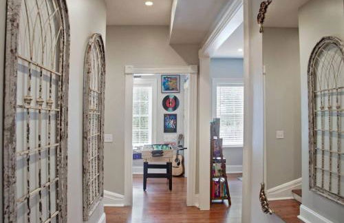 Newly Renovated 4 bed 3 bath and 2 Parking Spots - Foto 33