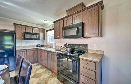 Pet-Friendly Cassolopis Escape, Near Lake! - Foto 10