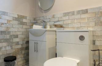 The Slipway Cabins with Hottub - Foto 19