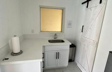 Luxury Pool Retreat Sleep 17 Near Beach - Foto 15