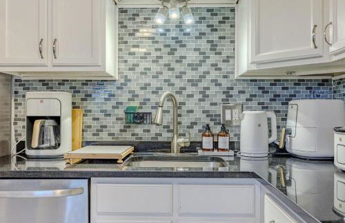 Stylish Forest Retreat Minutes from DC - Gary - Foto 2