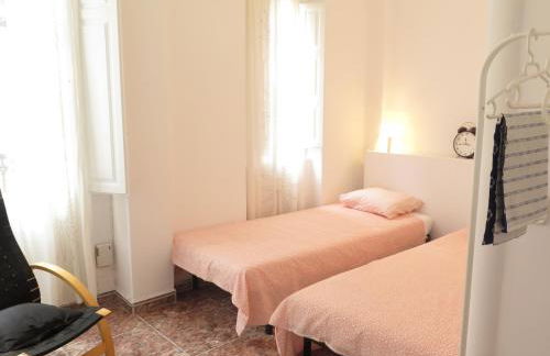 La Roqueta completo en pleno centro - Photo 22