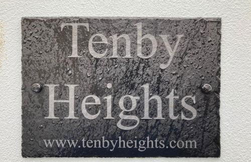 Tenby Heights, 5 en-suites, Parking & Garden - Photo 2