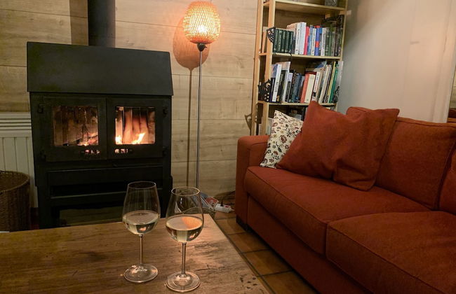 Bungalow With View Near Coo - Photo 13