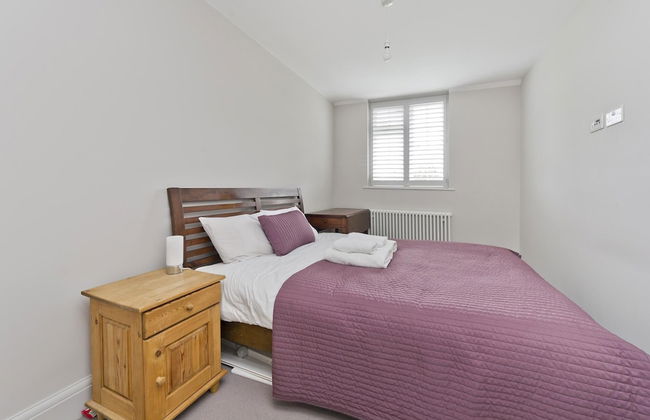 Wonderful Family Home With Garden Near Twickenham by Underthedoormat - Foto 14