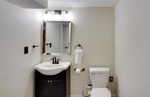 Game Room and Spacious Yard 10-Acre Catskills Home! - Foto 31