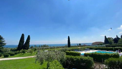 Residence Corte Ferrari -Ciao Vacanze- - Foto 2, Garden view