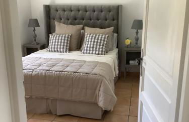 The Courtyard - Photo 5