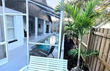 Pool house Best location in Wesley Chapel - Photo 24