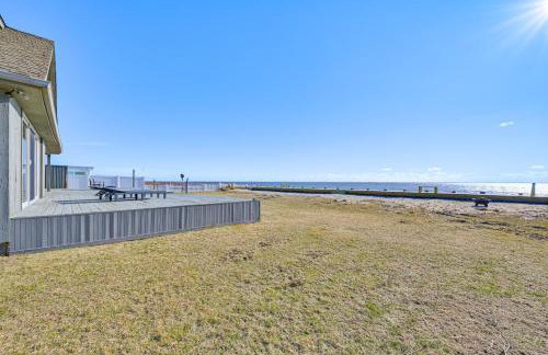 Bayfront Home in Patchogue w/ Deck & Fishing Dock - Foto 26