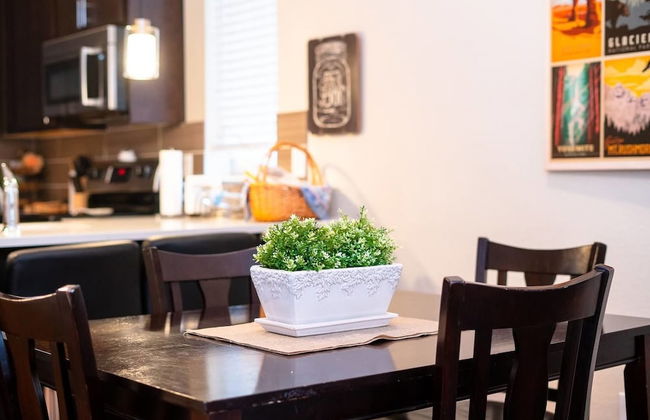 The Mile High Townhome Walk to the Stadium - Foto 29