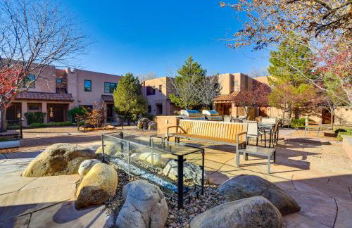 Walk to Santa Fe Plaza Condo with Kiva Fireplace! - Foto 24