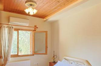 Peach Pine House - Escape Near City, Beach and Athens Airport - Foto 38