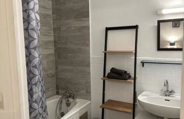 Studio meublé Florella proximité GARE-wifi - Foto 8