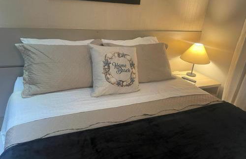 Flat Luxuoso a 500 m da Praia do Forte em Cabo Frio - Photo 7