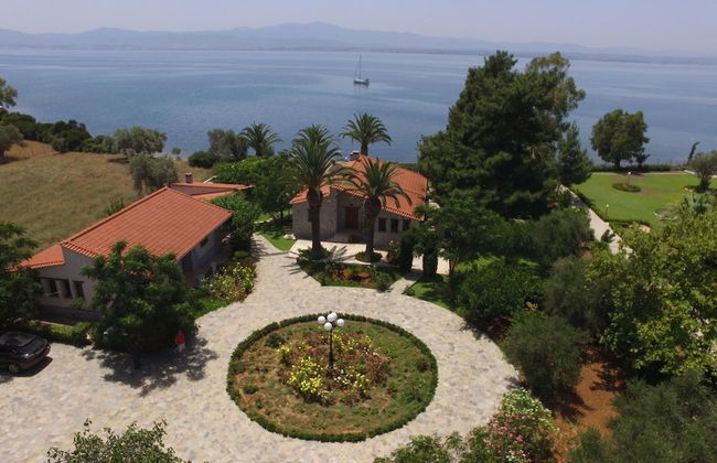 Seafront Luxury Villa w 3-en Suite BR BBQ - Foto 2