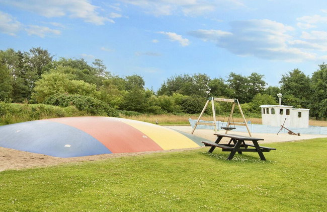 2 Person Holiday Park Home in Blavand - Foto 13