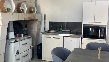 La Grange Lucien - Photo 3, stove, pet friendly